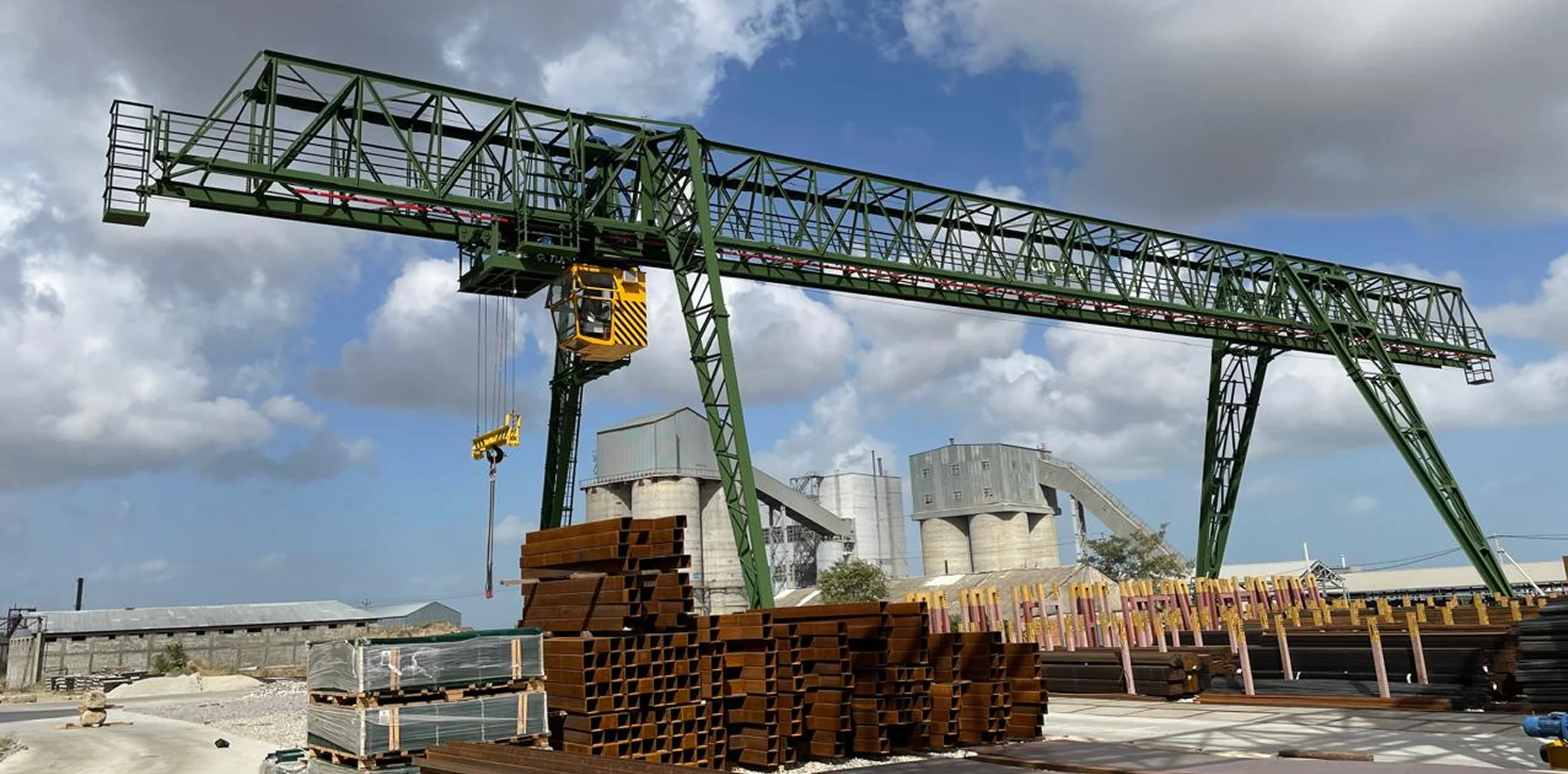 Photo 1 – Gantry cranes