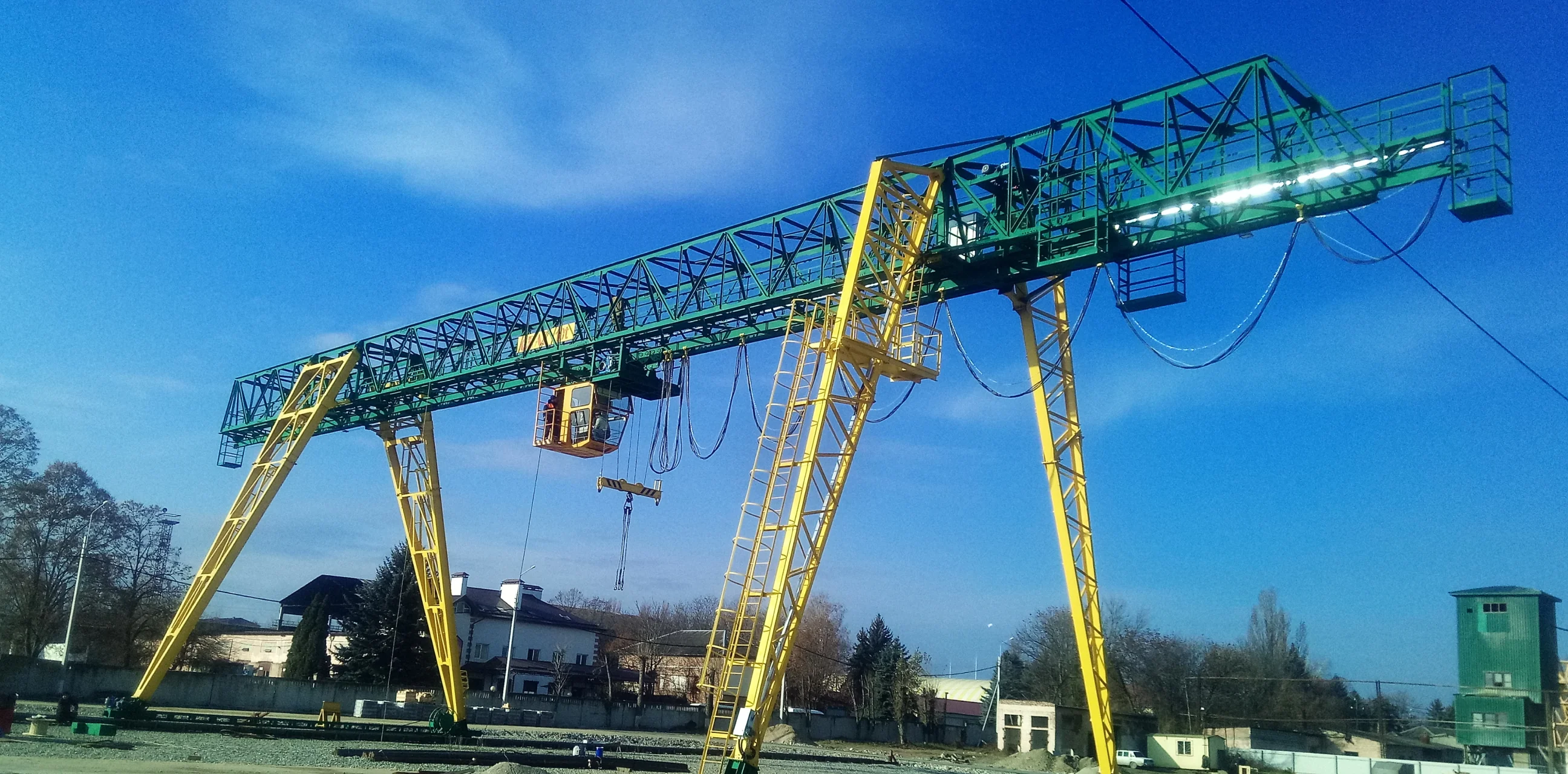 Photo 3 – Gantry cranes