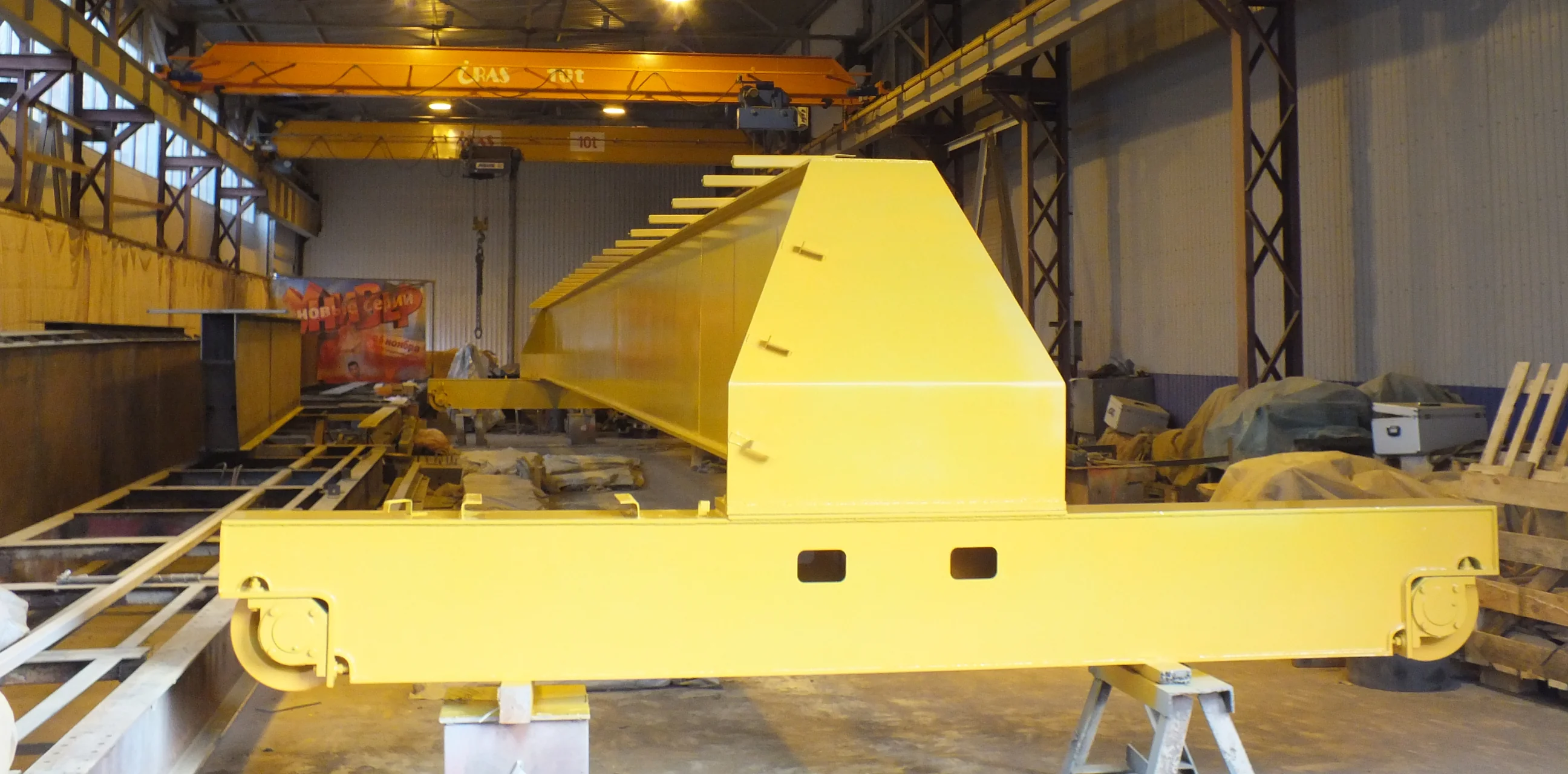 Photo 2 – Single-girder cranes